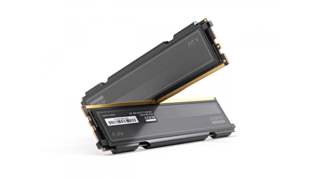 ESSENCORE KLEVV DDR5-6000 CL30 FIT V 32GB 패키지 서린 [써보니] '핏'을 살린 세련미!