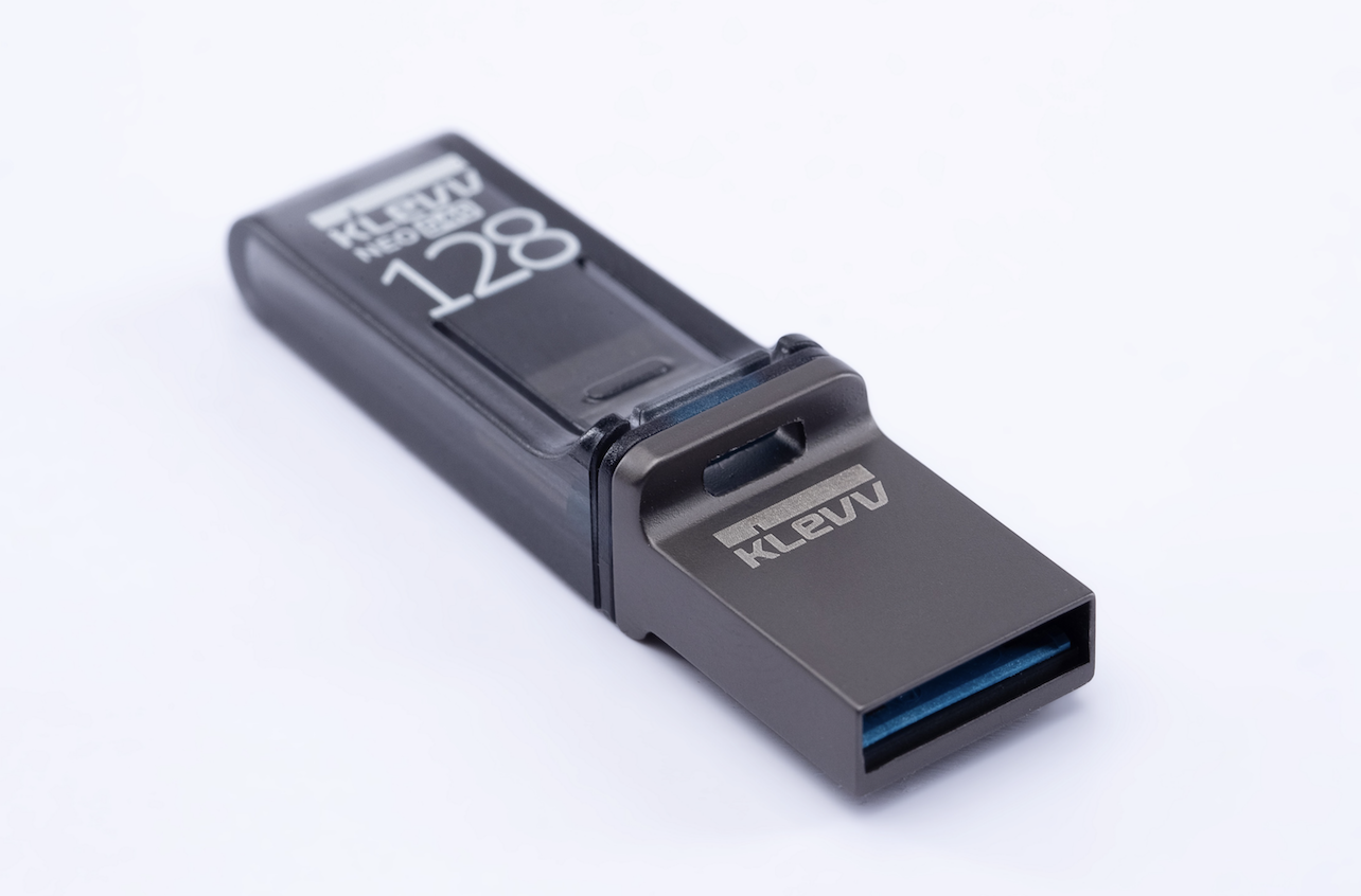 ESSENCORE、スマートデバイスと相性抜群で高性能の 「KLEVV NEO D40 OTG USB」新発売！